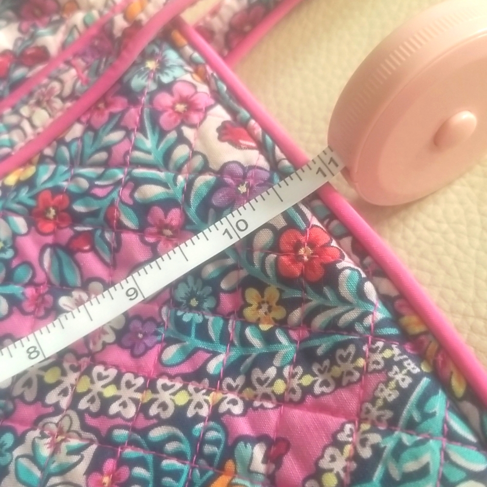 Vera Bradley Iconic Kaleidoscope Tote EUC - Picture 8 of 10